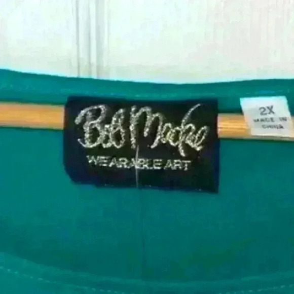 Bob Mackie NWT embroidered short sleeve floral shirt, size 2x - Picture 3 of 4